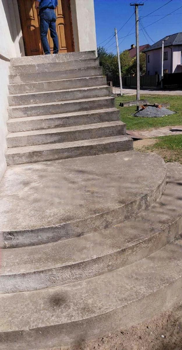 1871968298286831