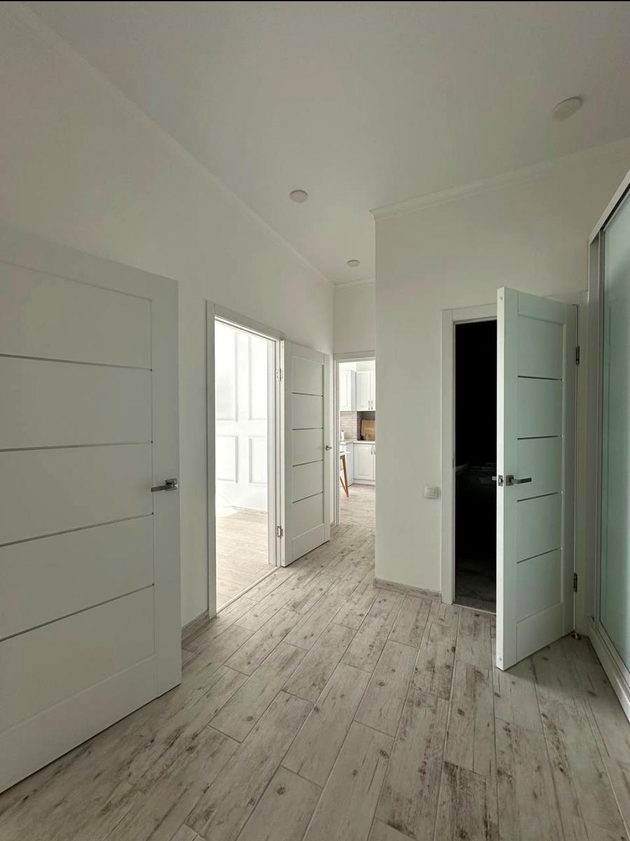 1871972711558801