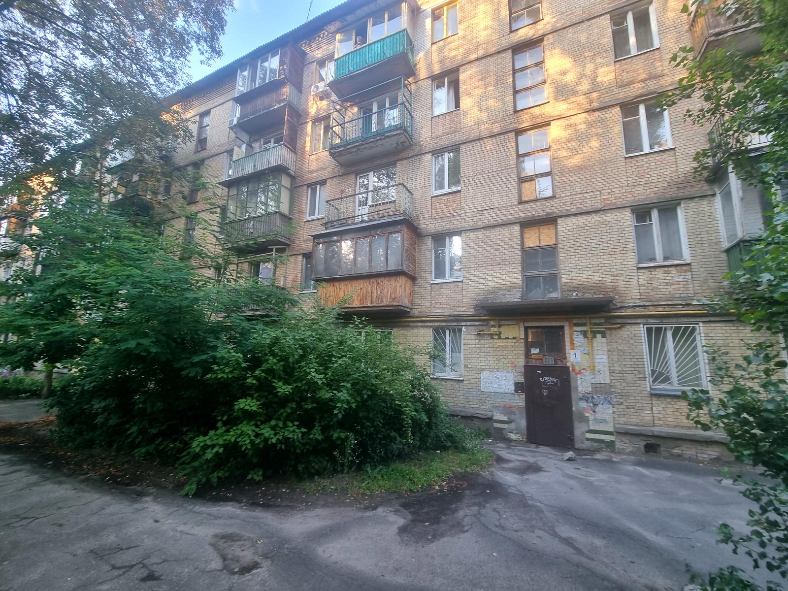 1871976814068728