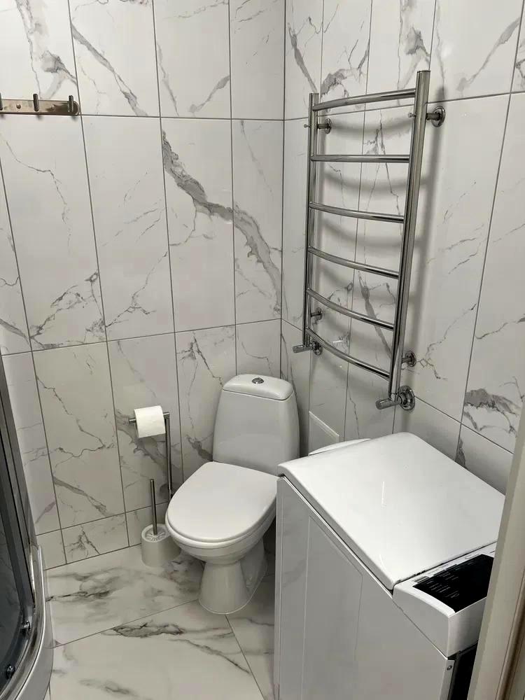 1871979517982080