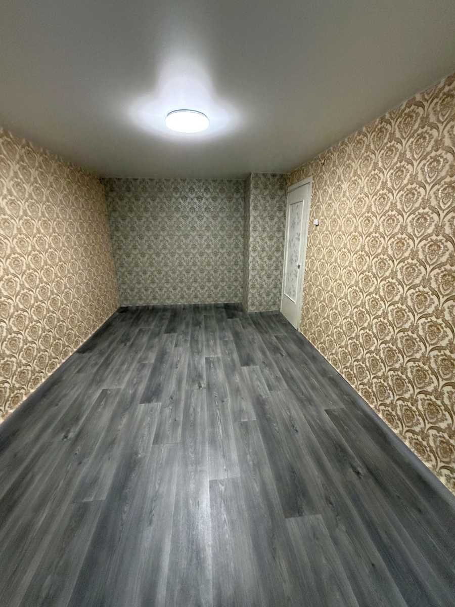 1871982619659588