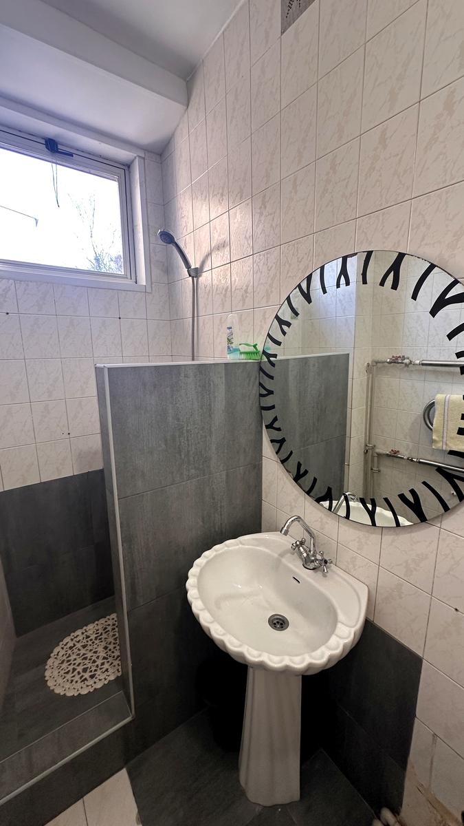 1872024975947065