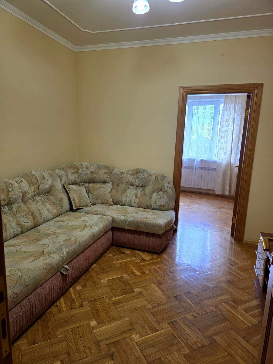 1872028477324161