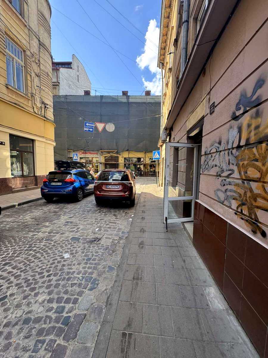 1872029332360843