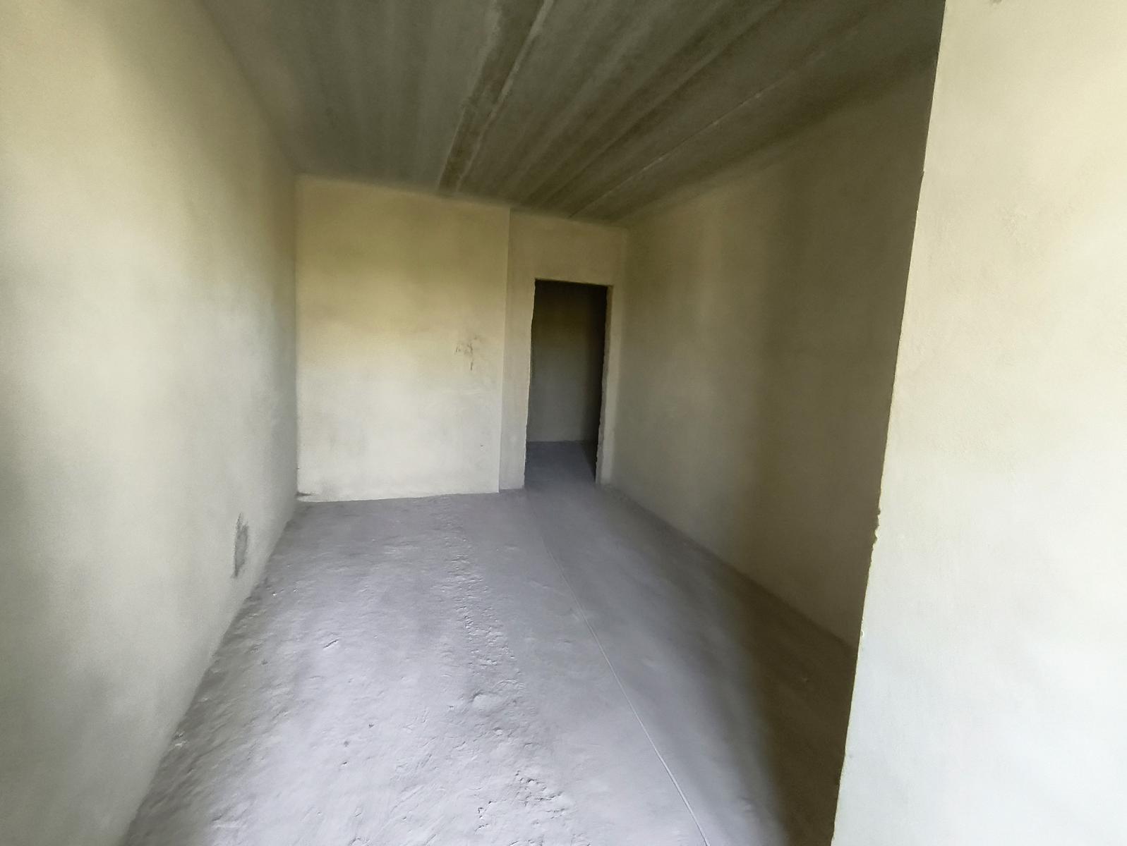 1872030227105144