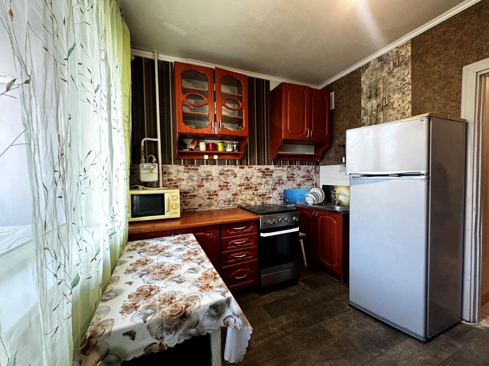 1872031860086841