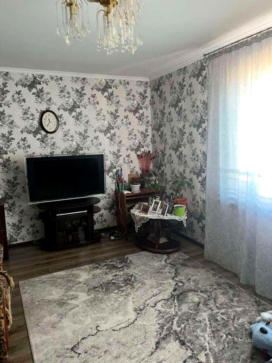 1872031920166567