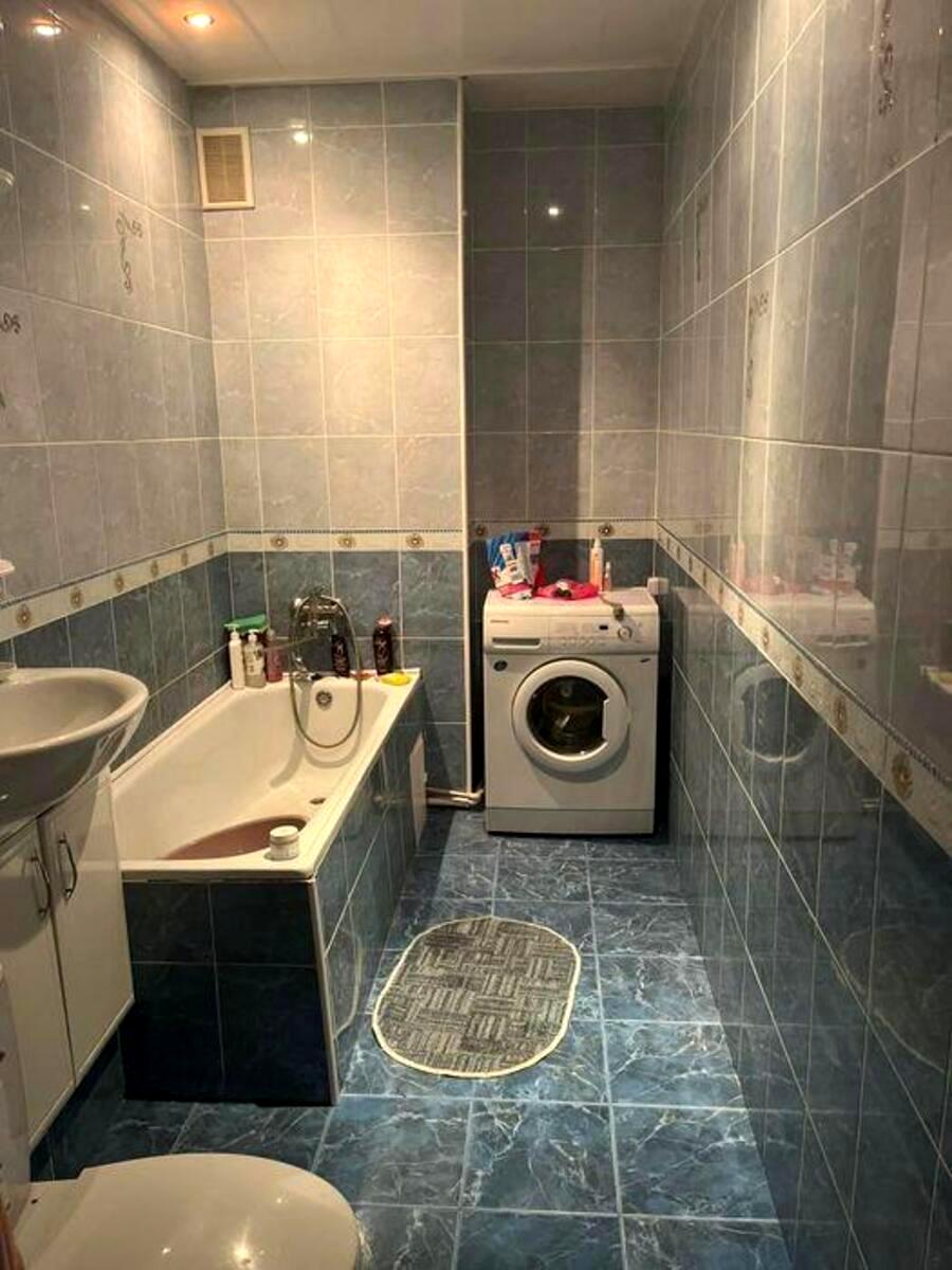 1872031920571695