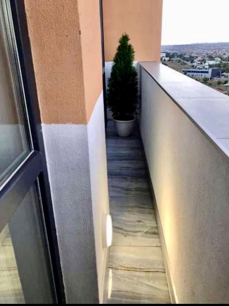 1872033410019092