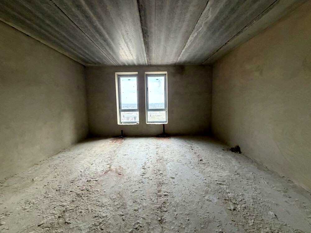 1872034106077405