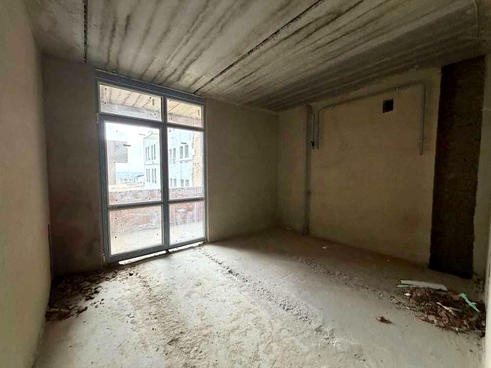 1872035705010355
