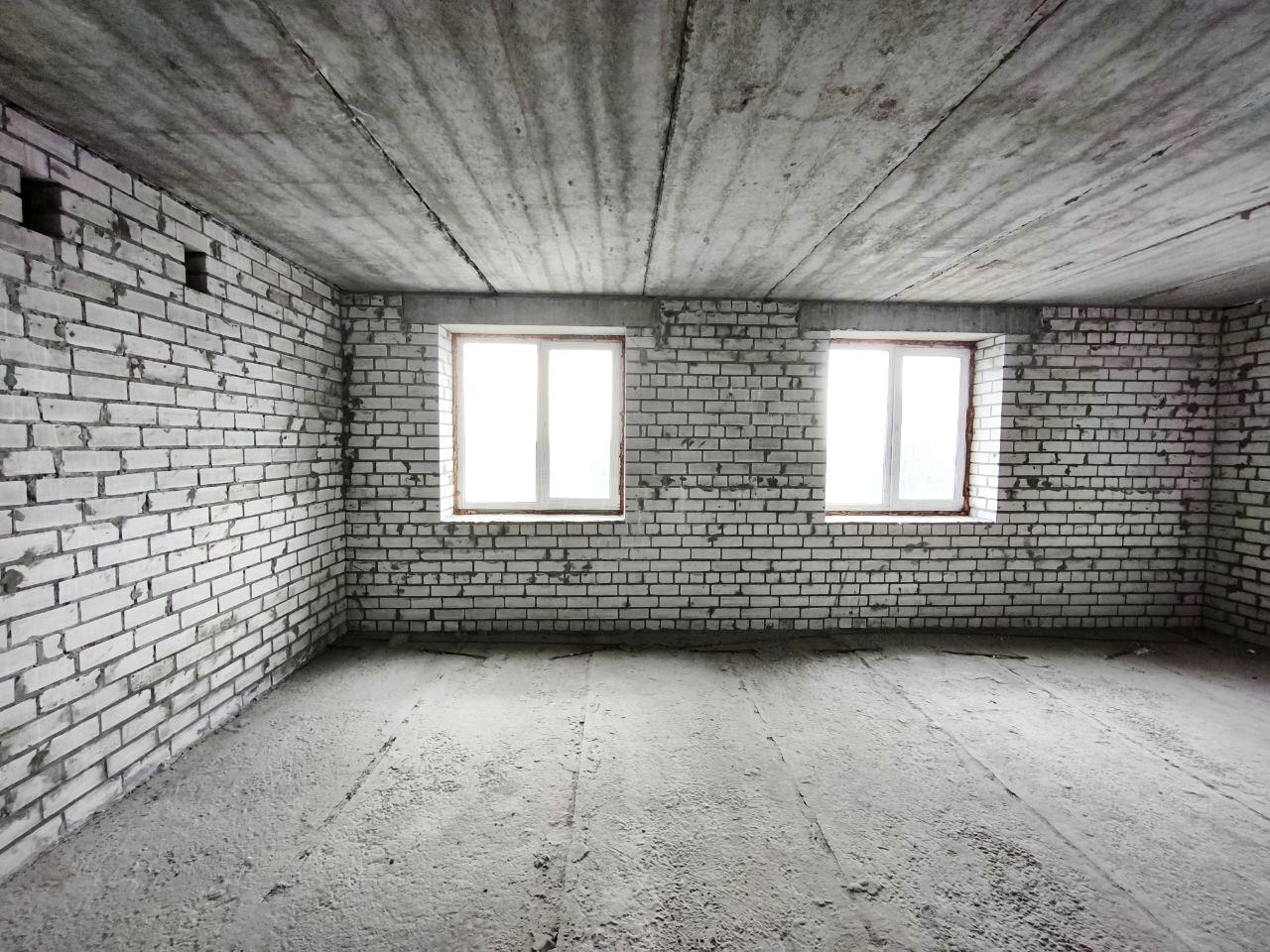 1872036592350975