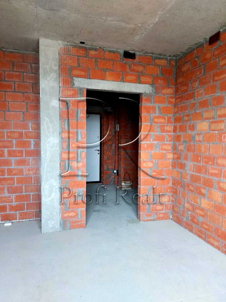 1872038939736335