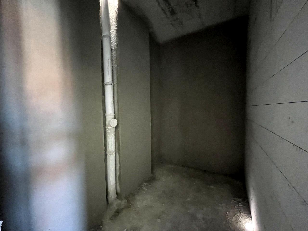 1872041570873845