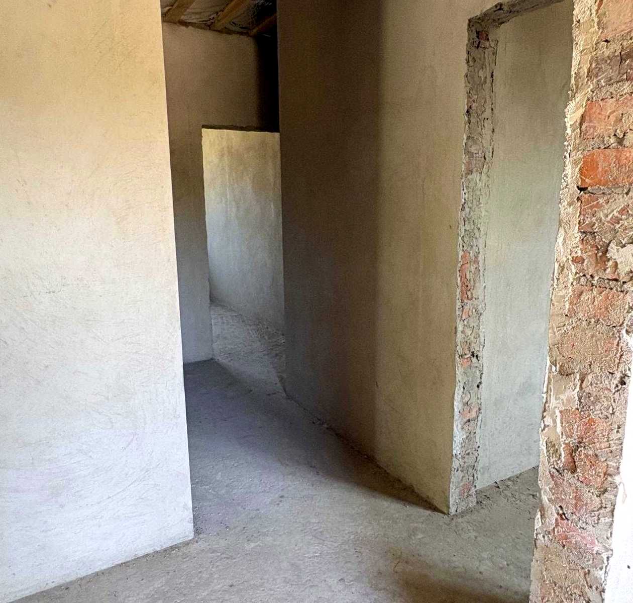 1872042687976994