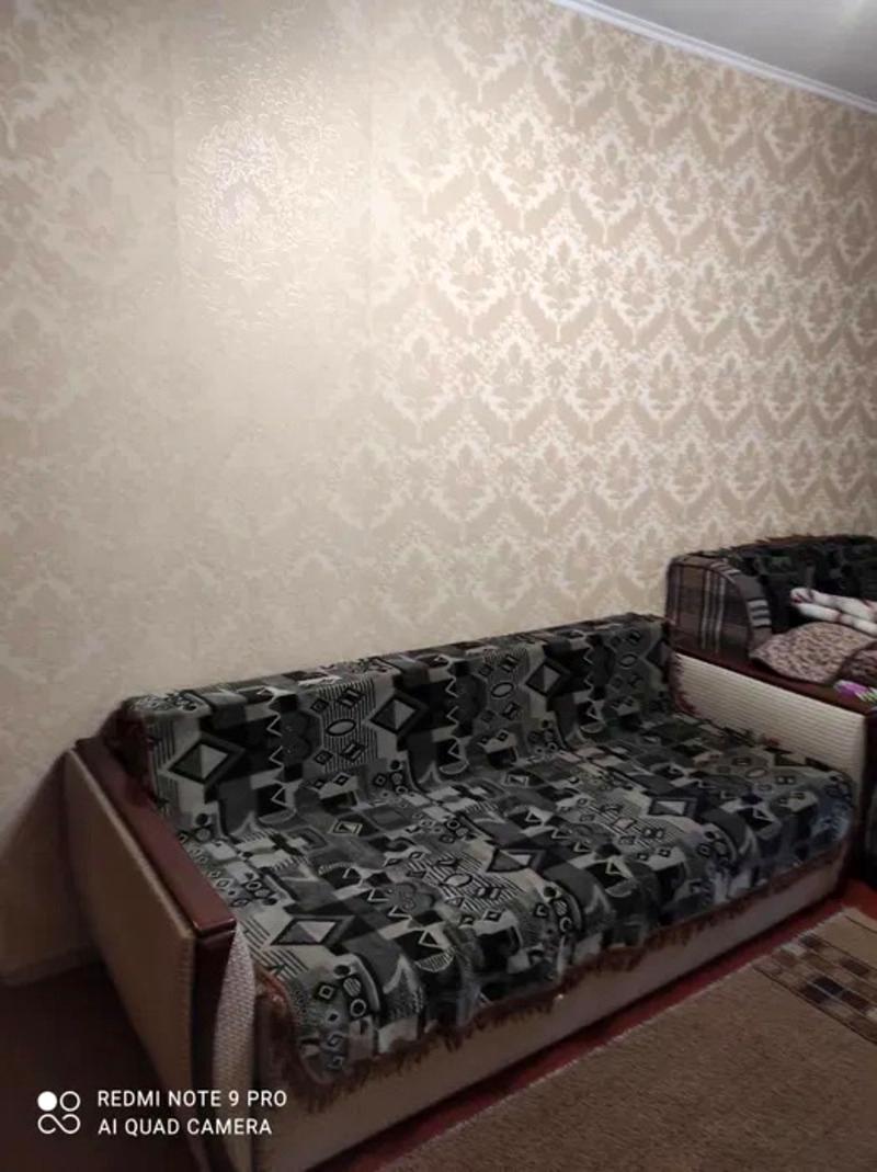 1872044623528856