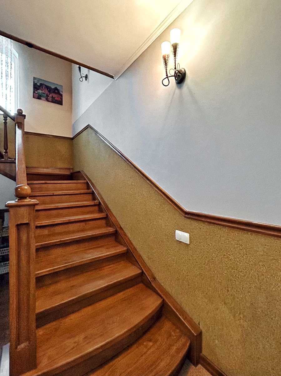 1872045364422878