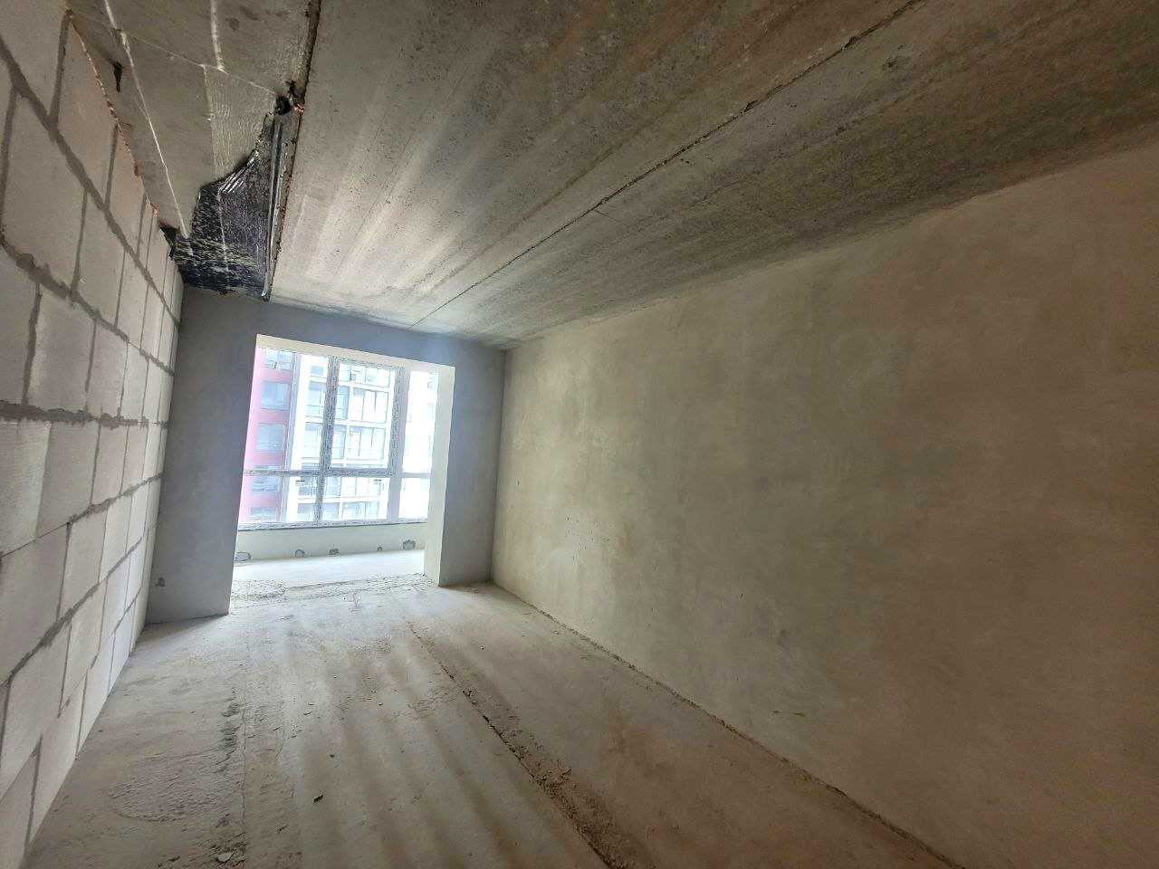 1872047476413456