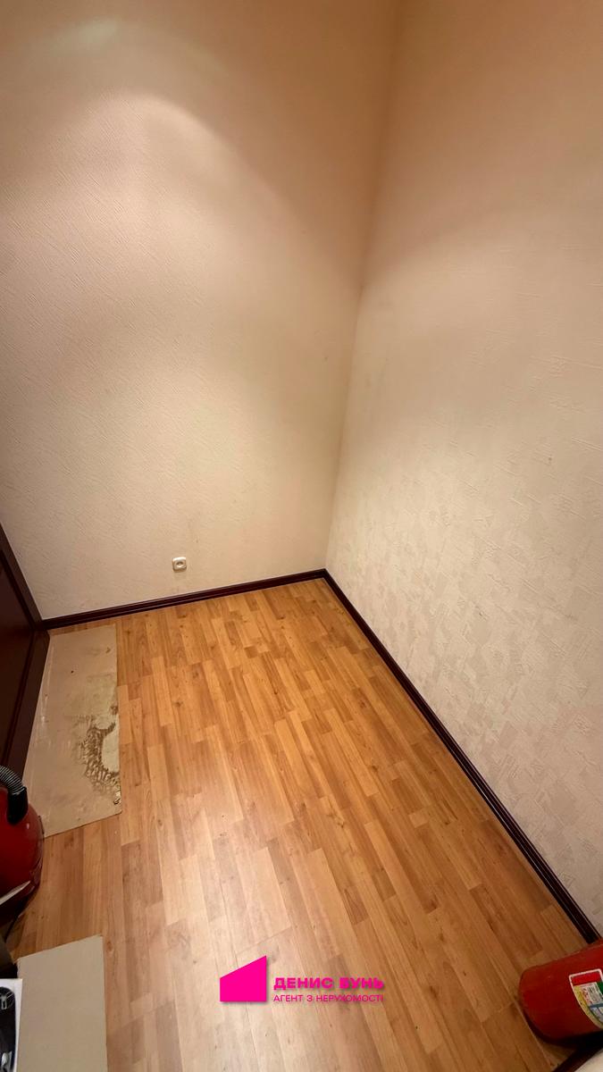 1872047735537931