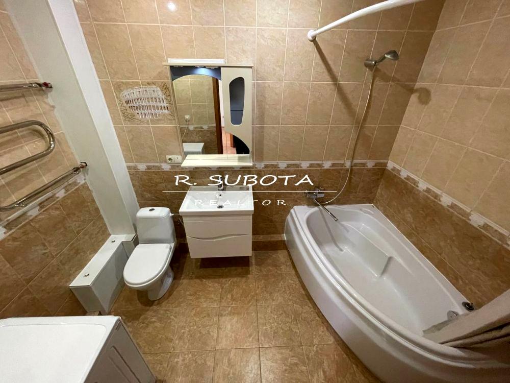 1872048121598469