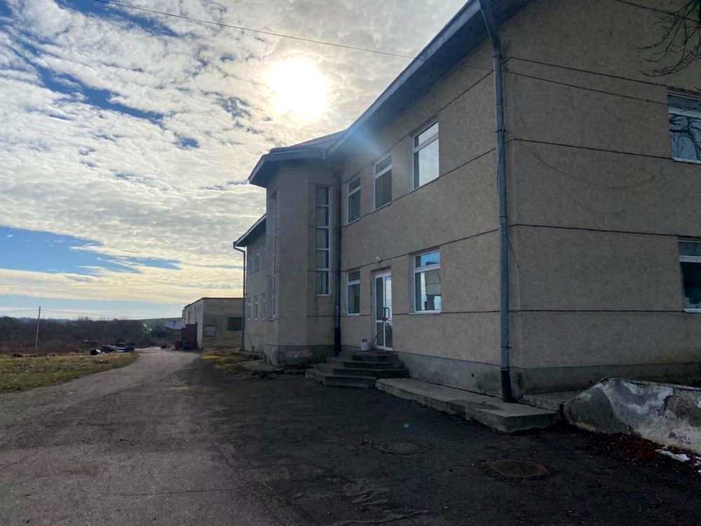 1872051452068644