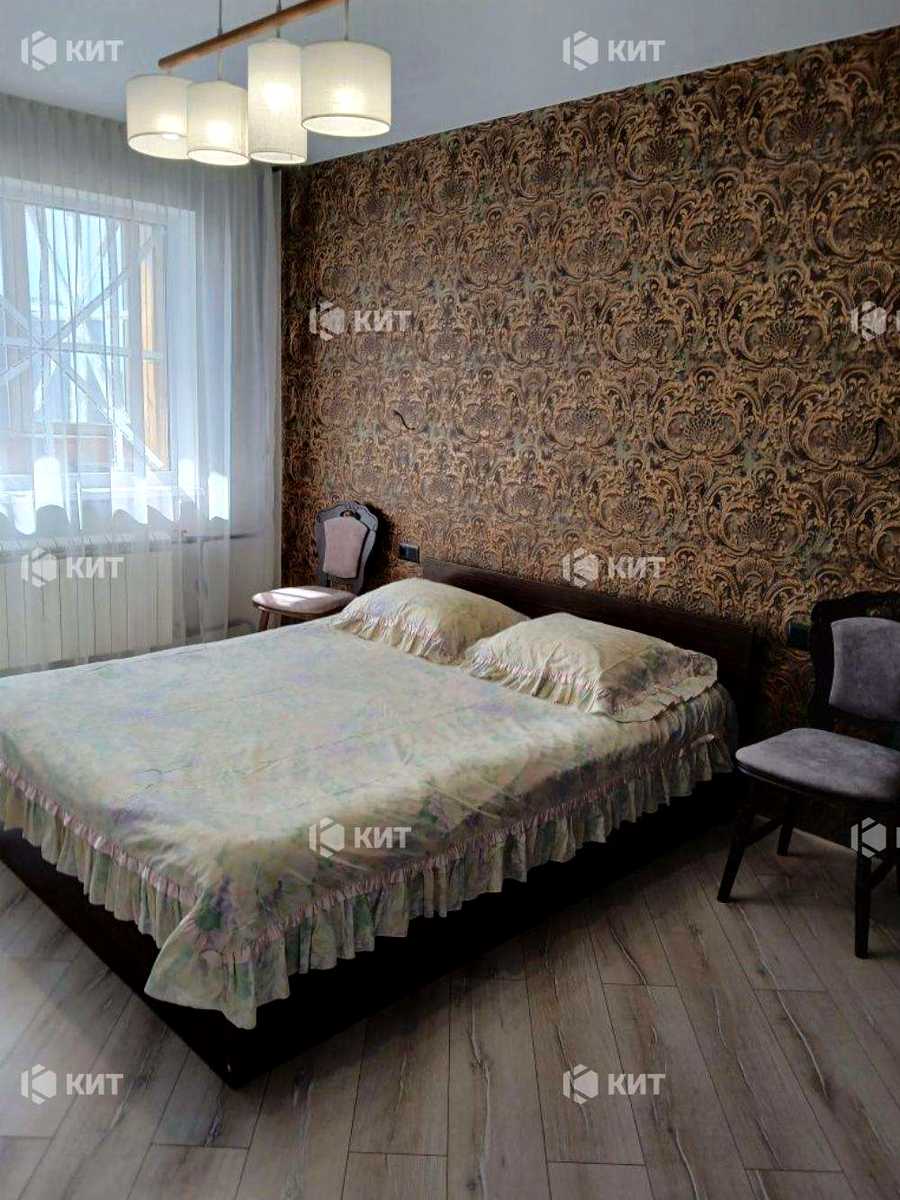1872052652655022