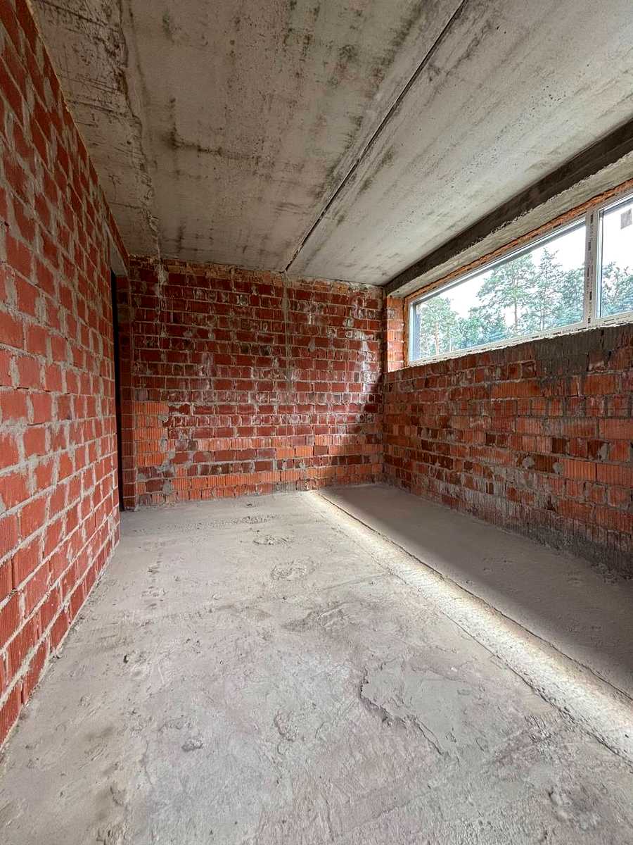 1872057937483883