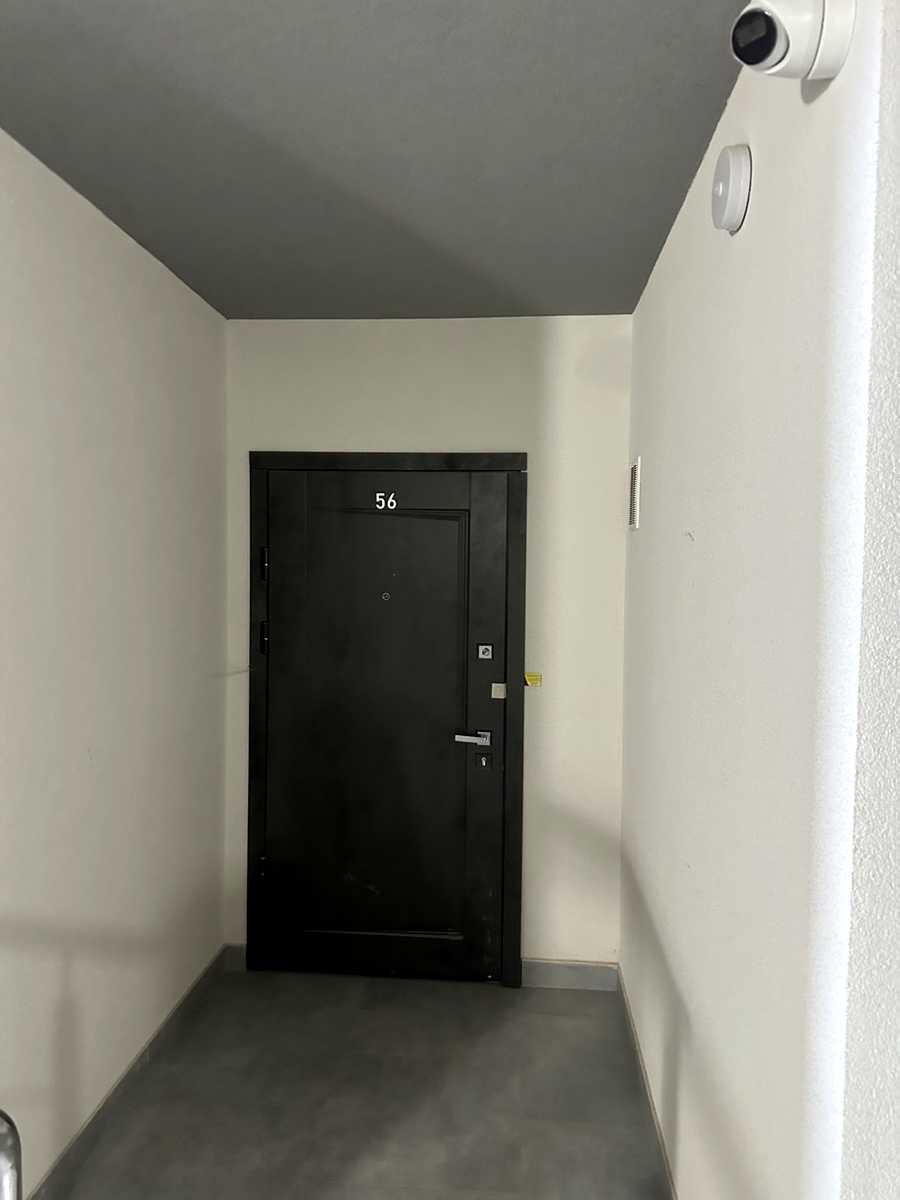 1872058845441351