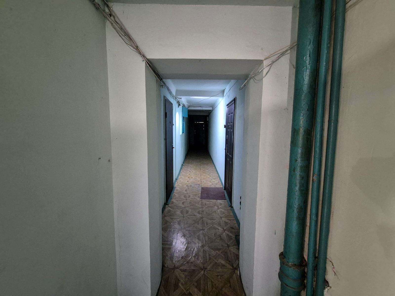 1872061755448413