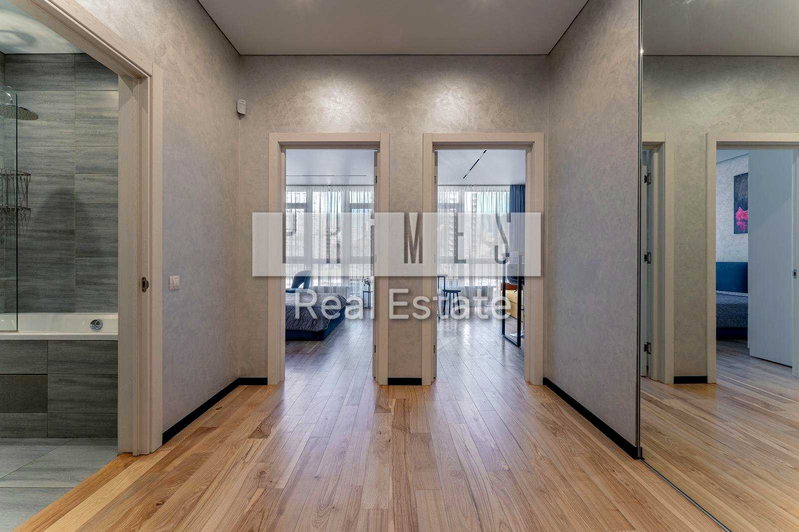 1872074661194429