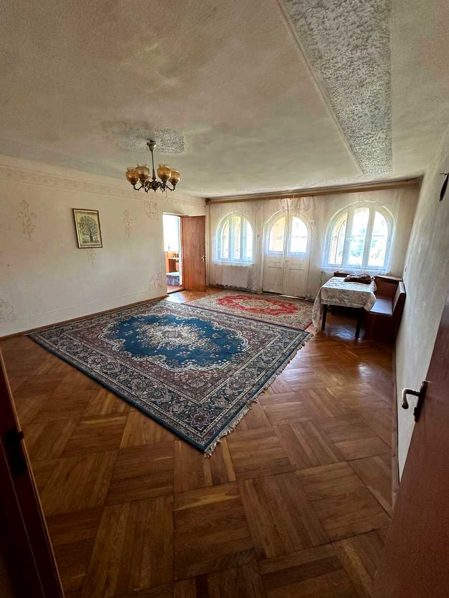 1872074799249078