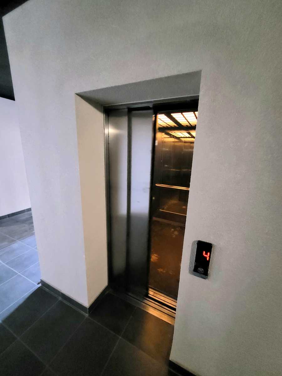 1872078256333064