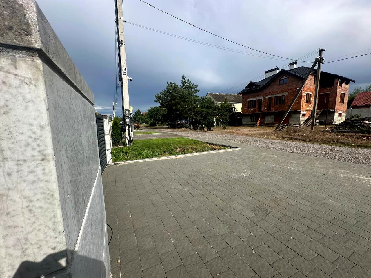 1872078838331641