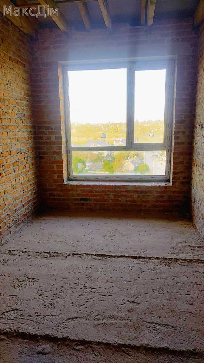 1872080549911893