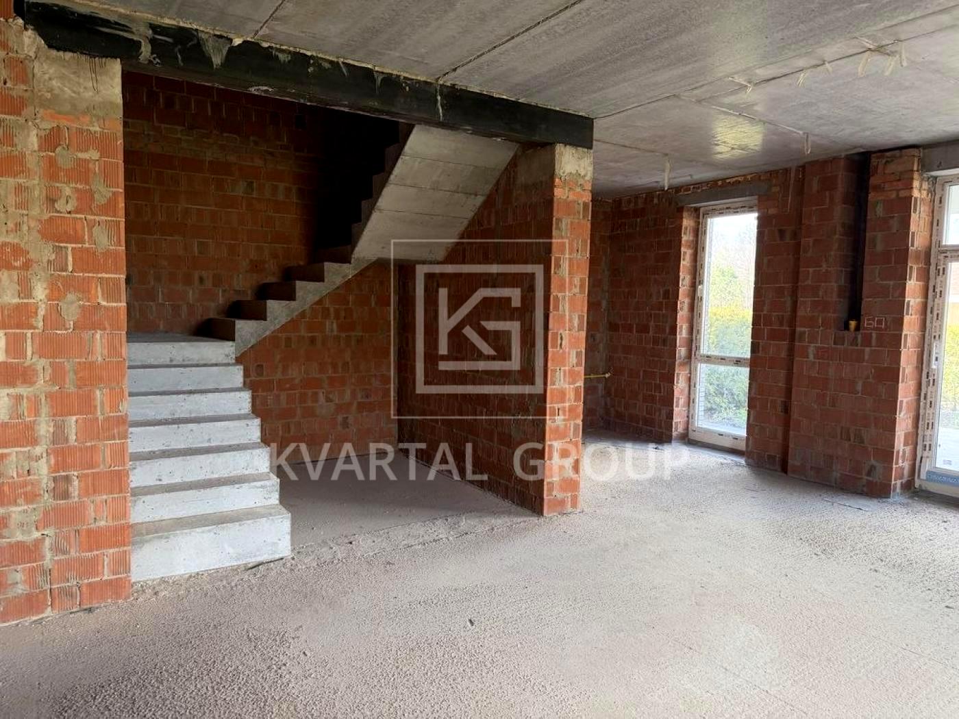 1872110941332069