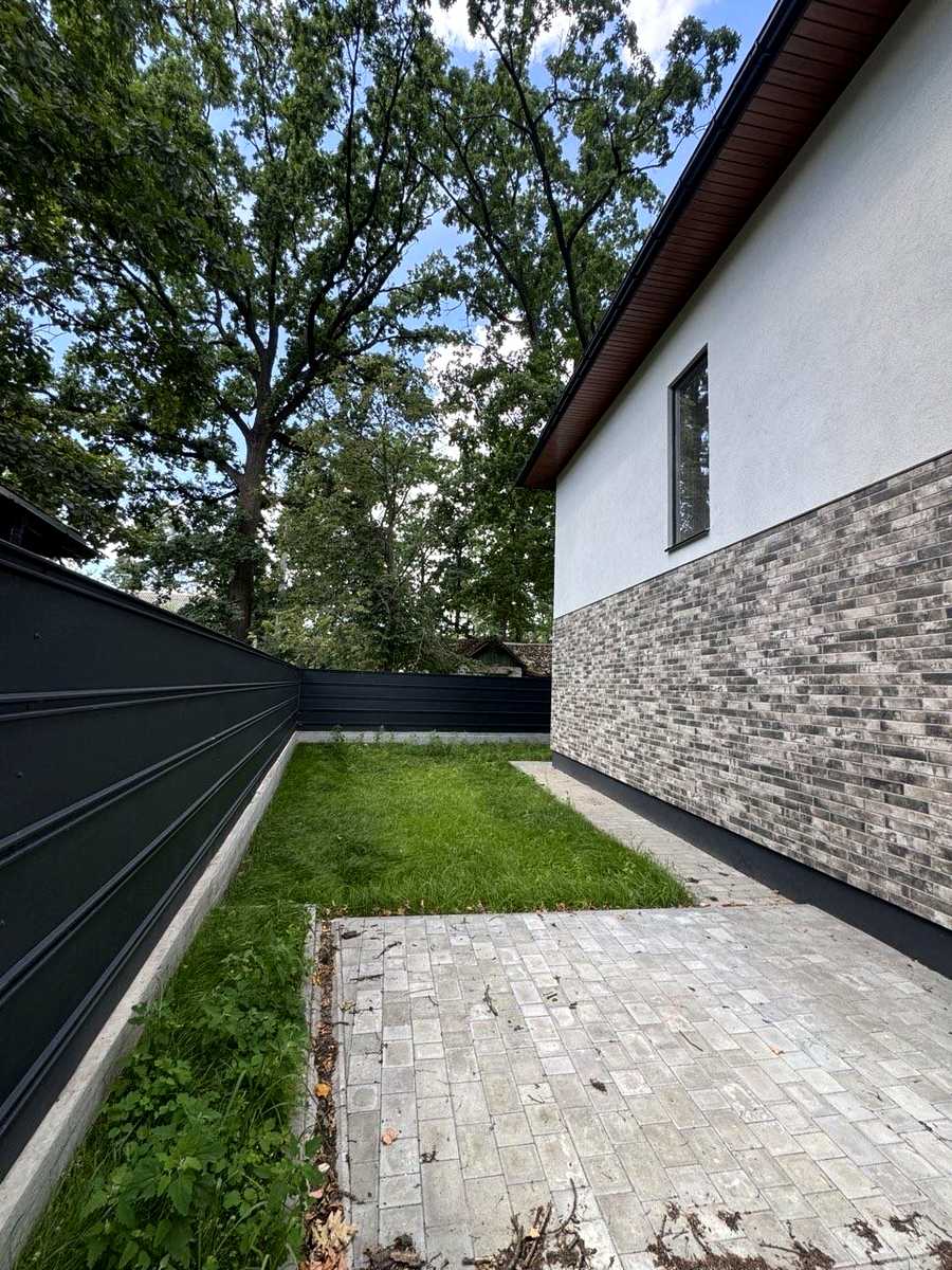 1872127276443731