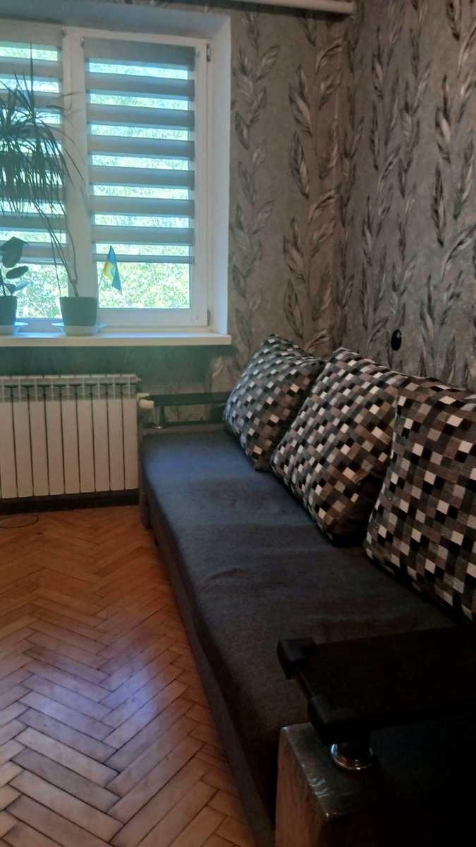 1872128196036489