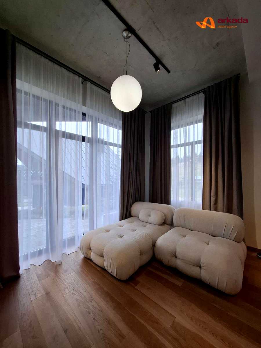 1872129754695327