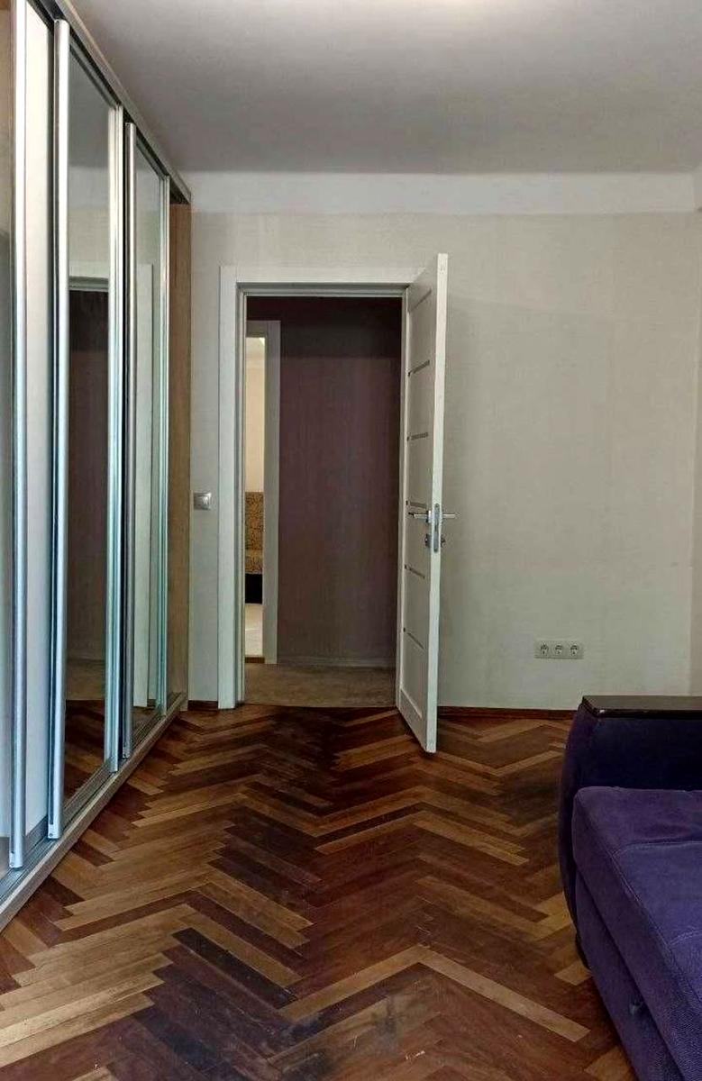 1872132396480088