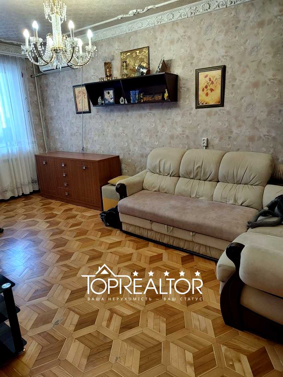 1872135200311605