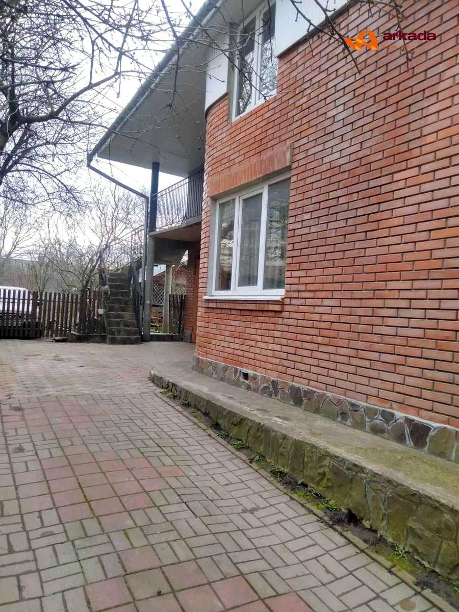1872137556122848