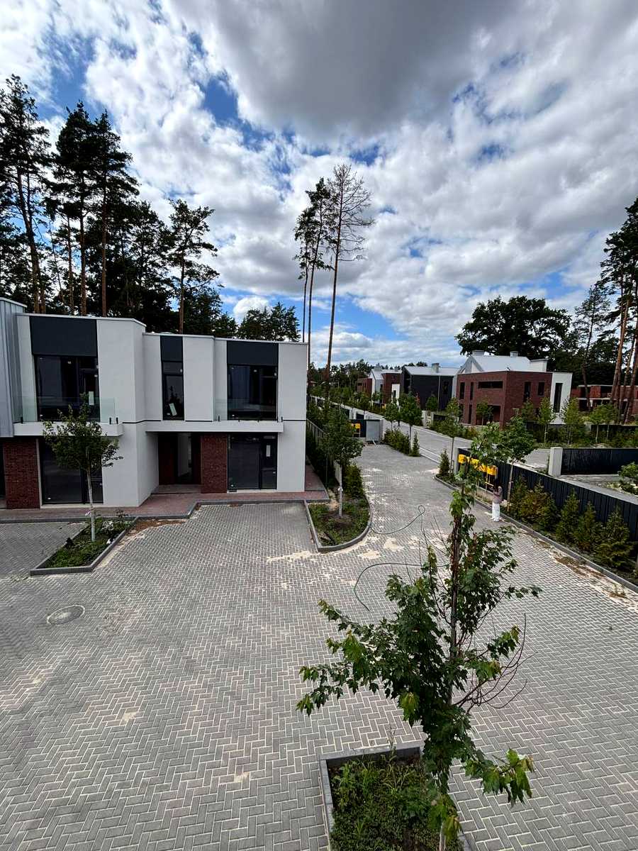 1872145580106266