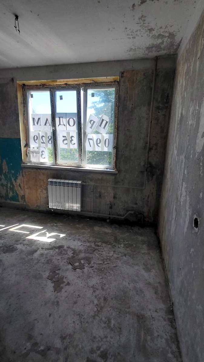 1872145637084199