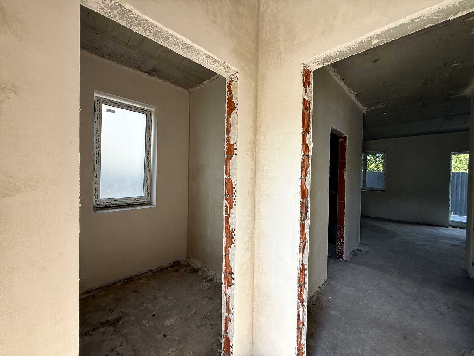 1872146352773678