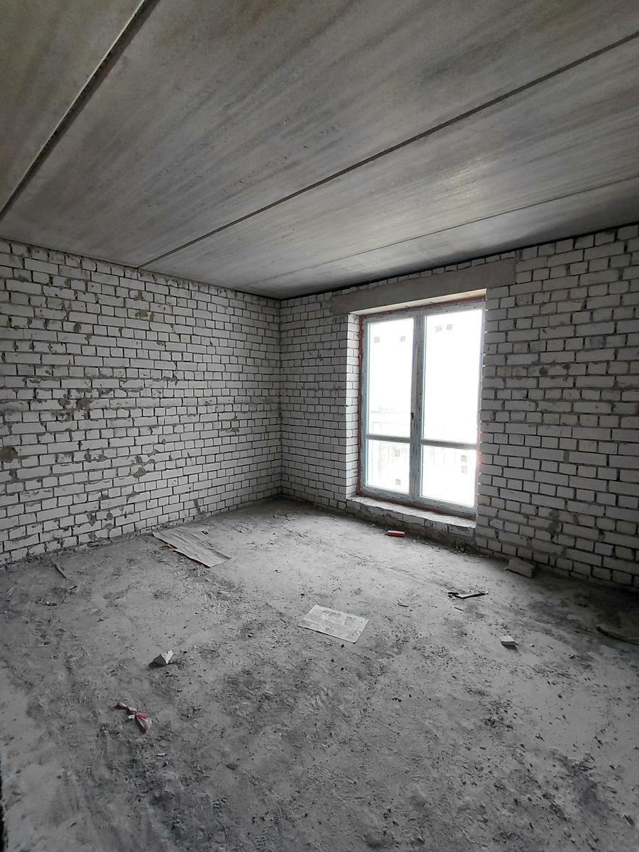 1872156529660925