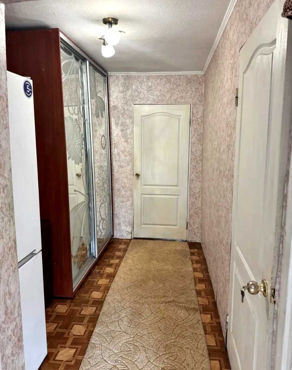 1872159899996673