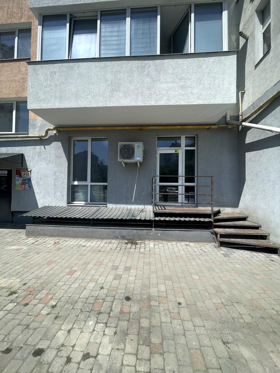 1872211563875664