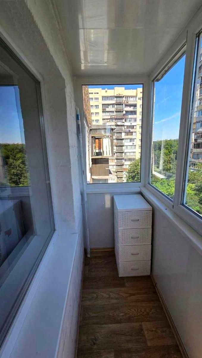 1872212530212989