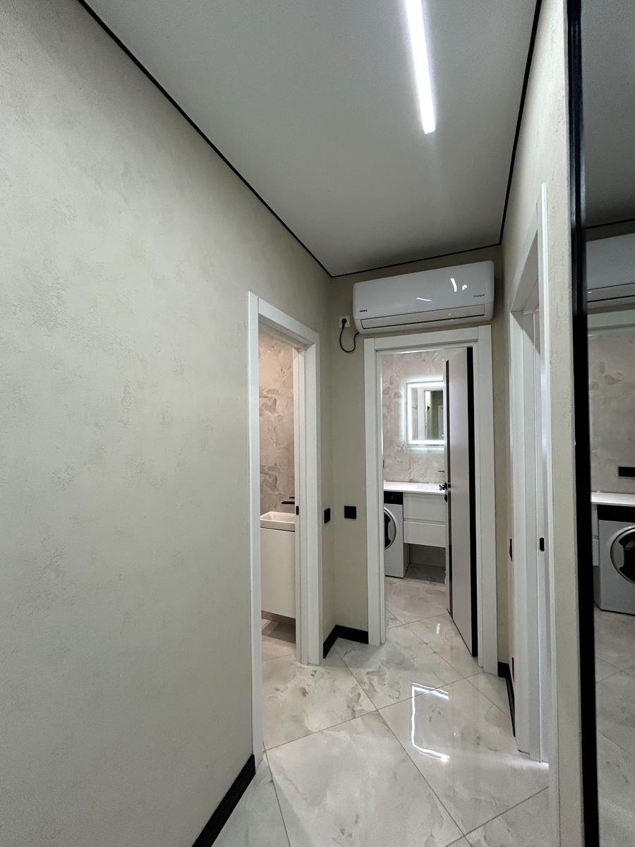 1872216383653448