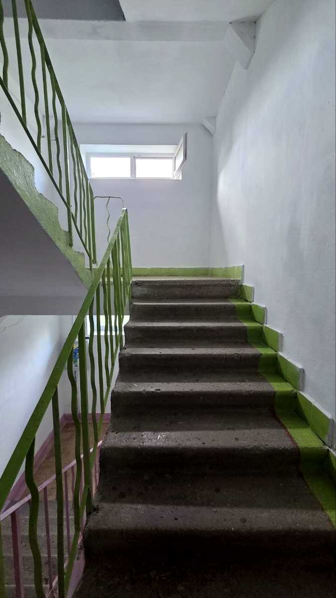 1872219744505841